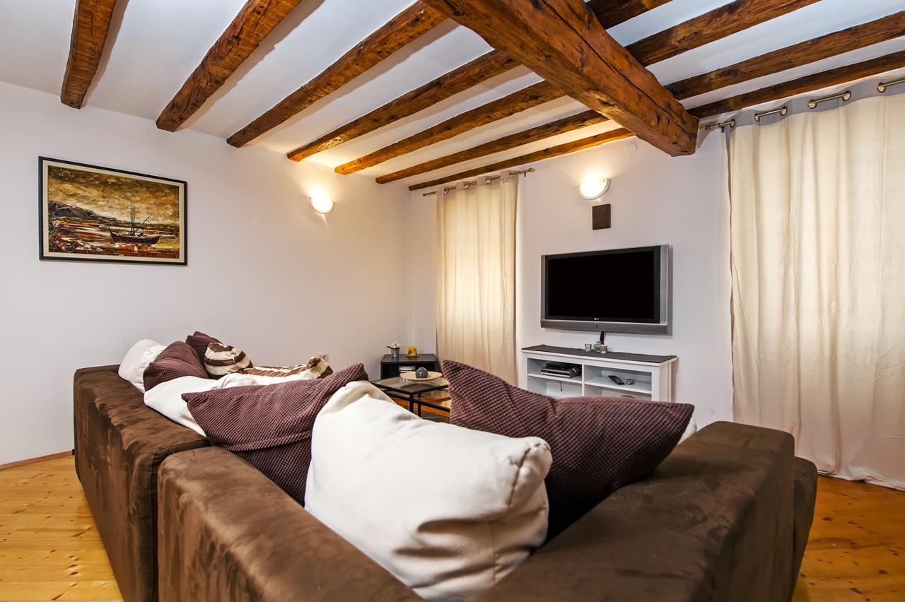 Apartment Marconi Rovinj Buitenkant foto