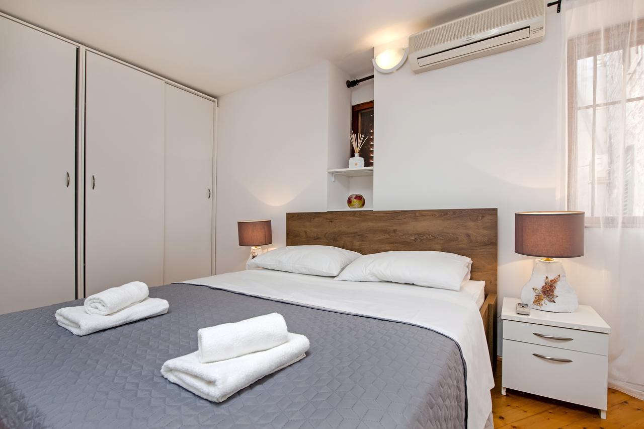 Apartment Marconi Rovinj Buitenkant foto