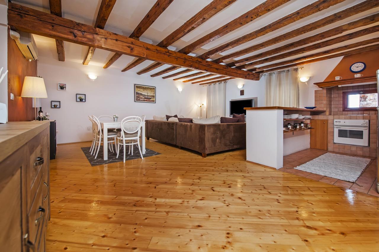 Apartment Marconi Rovinj Buitenkant foto